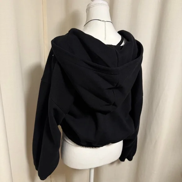 H&M Thick Batwing Cropped Hoodie - Picture 4 of 5